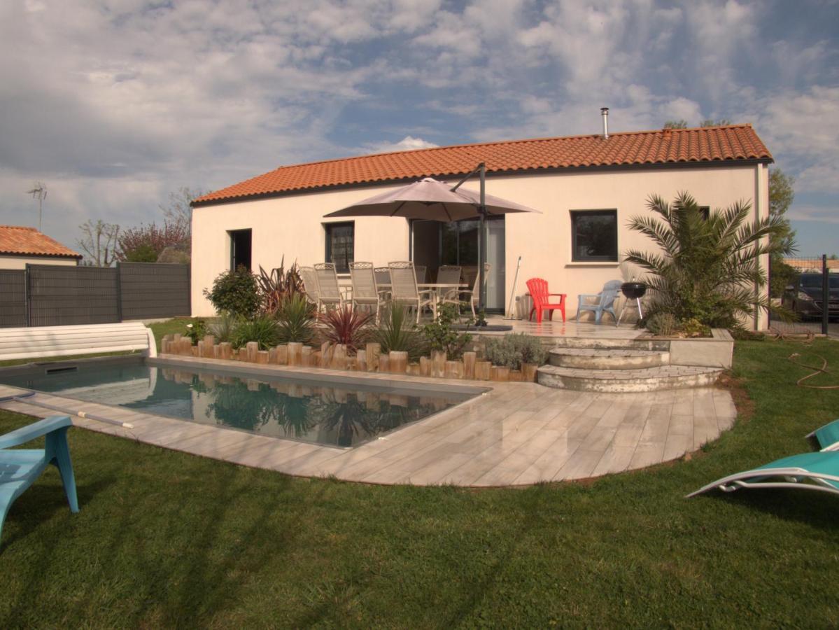 Villa D'Eau Douce Les Achards  Bagian luar foto